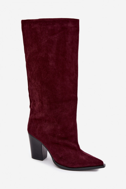 Botas femininas de cano alto slip-on com salto em camurça sintética cor bordô Carmina