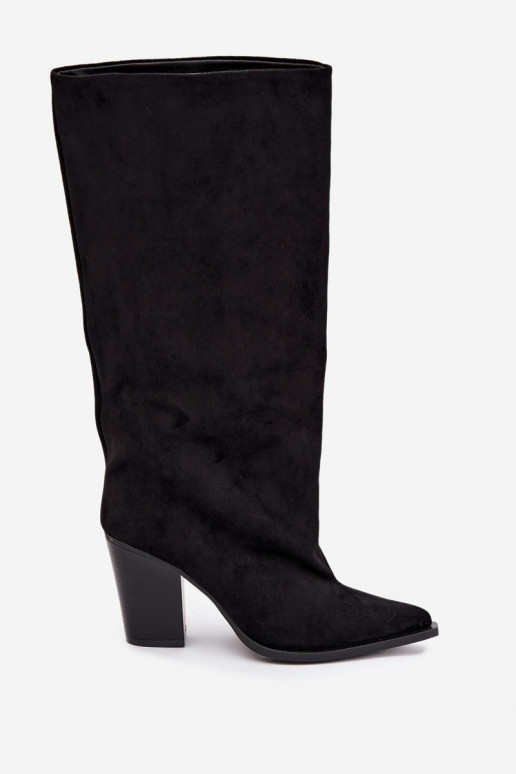 Botas femininas de cano alto slip-on com salto em camurça sintética cor preta Carmina