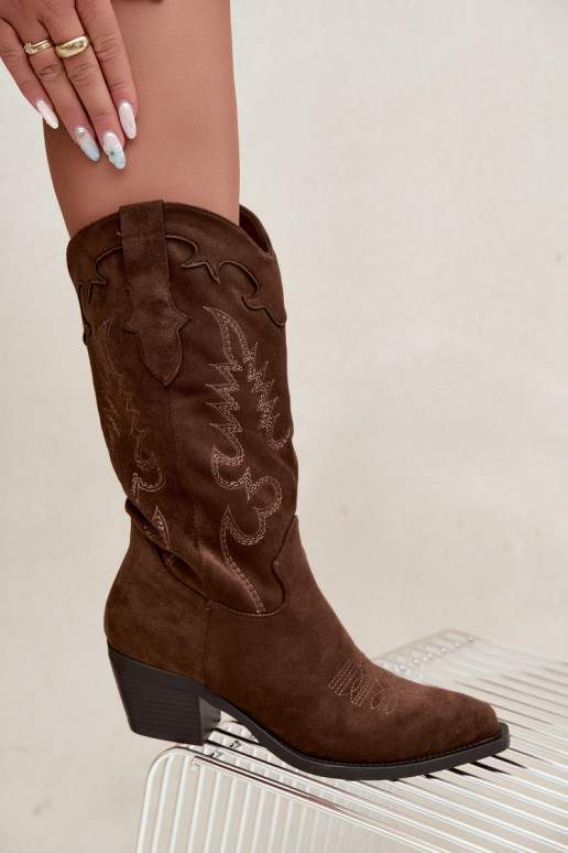 Botas femininas cowboy de cano alto com salto em cor chocolate Betina