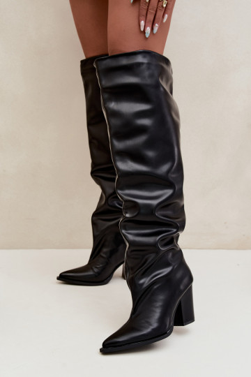 Botas femininas altas com salto em estilo slip-on em couro sintético preto Anica 2