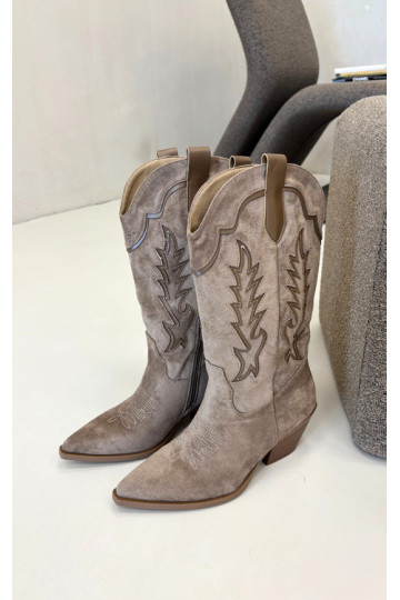 Botas altas de estilo cowboy em caqui Betina 2