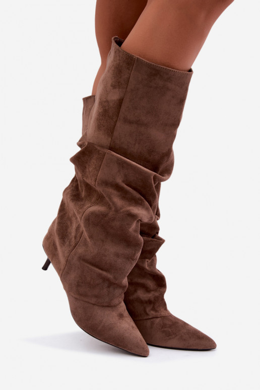 Botas caqui amassadas até o joelho com salto kitten de camurça LoĮen