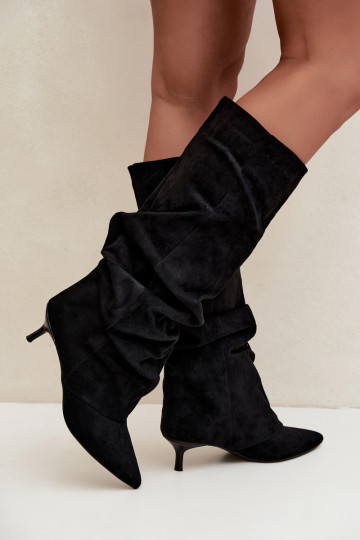 Botas pretas amassadas até o joelho com salto kitten de camurça LoĮen 2