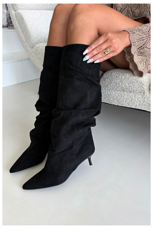 Botas pretas amassadas até o joelho com salto kitten de camurça LoĮen