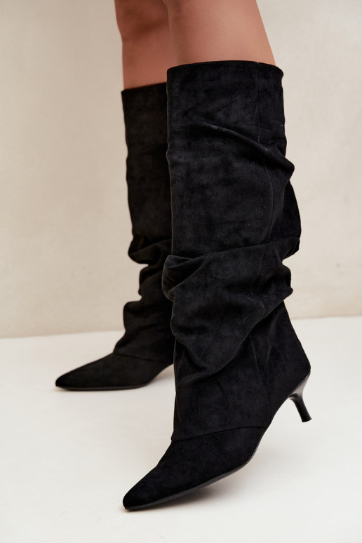 Botas pretas amassadas até o joelho com salto kitten de camurça LoĮen