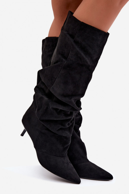 Botas pretas amassadas até o joelho com salto kitten de camurça LoĮen