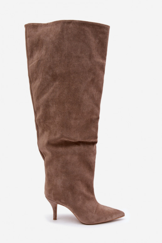 Botas femininas de cano alto slip-on com saltos finos na cor caqui Corly