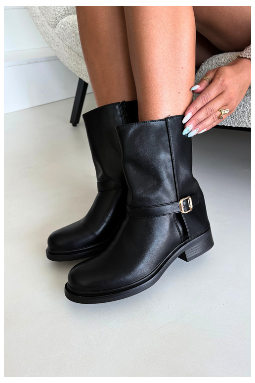 Botins isolados femininos com fivelas na cor preta Corley