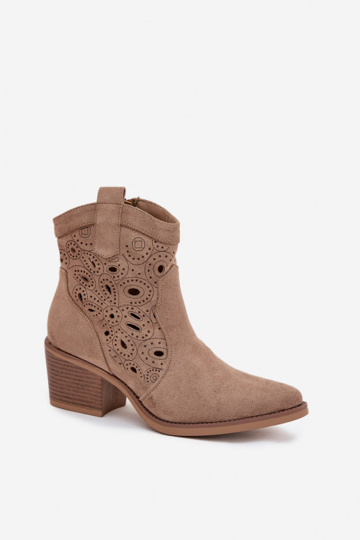 Botins femininos de cor areia em estilo cowboy com elementos recortados Nolvina