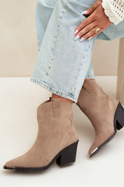 Botas isoladas de camurça khaki de estilo cowboy com saltos Pelsa