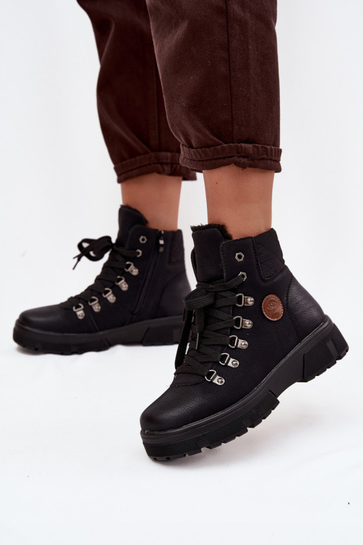 botas femininas pretas isoladas com plataforma Zaraine