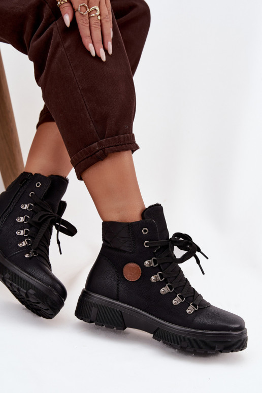 botas femininas pretas isoladas com plataforma Zaraine