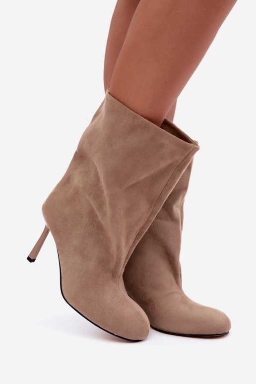 Botins de cor areia com saltos finos Slouchy Penrose