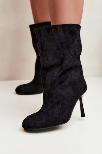 Botins pretos com saltos finos Slouchy Penrose