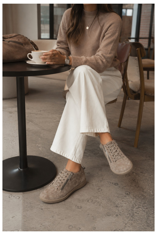 Sapatos femininos em camurça sintética areia Brindle