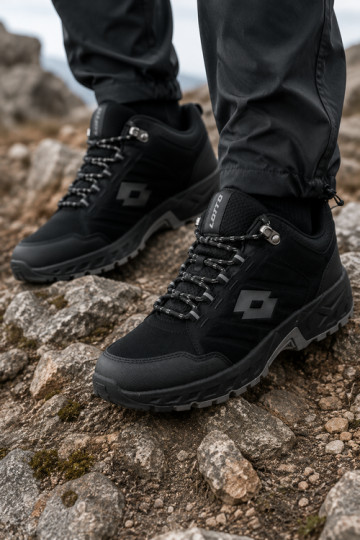 Calçado de caminhada masculino em preto LOTTO 2400290U KETCHAM
