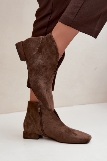 Botins baixos caqui Cut Out com saltos largos Canella