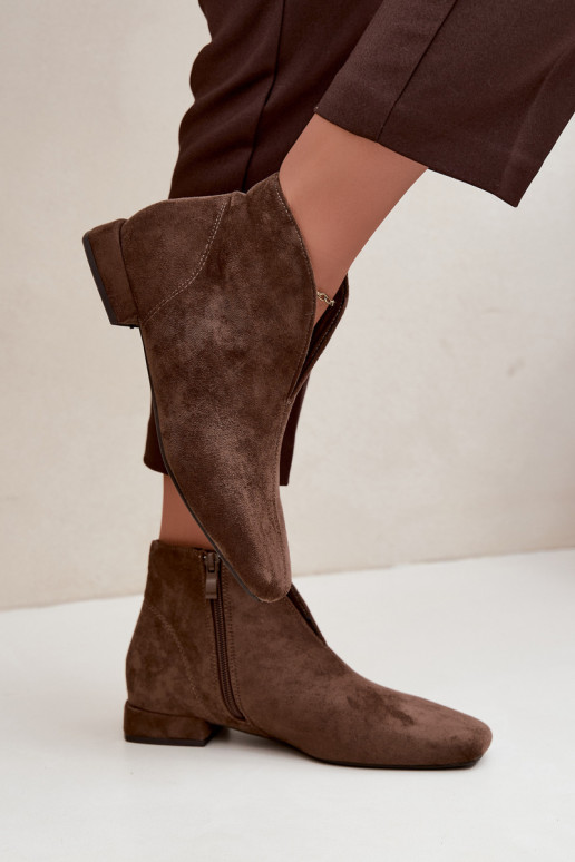 Botins baixos caqui Cut Out com saltos largos Canella
