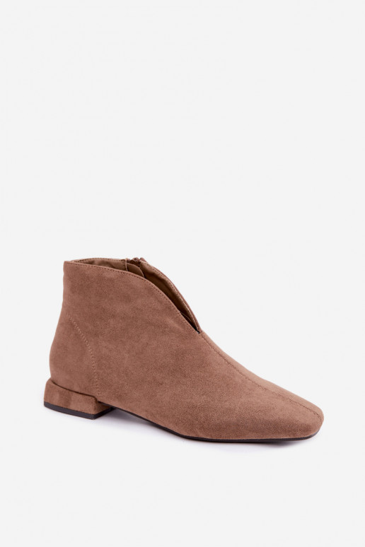 Botins de cor areia baixos Cut Out com saltos largos Canella