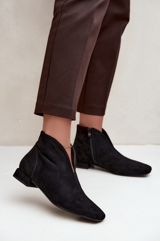 Botins pretos baixos Cut Out com saltos largos Canella