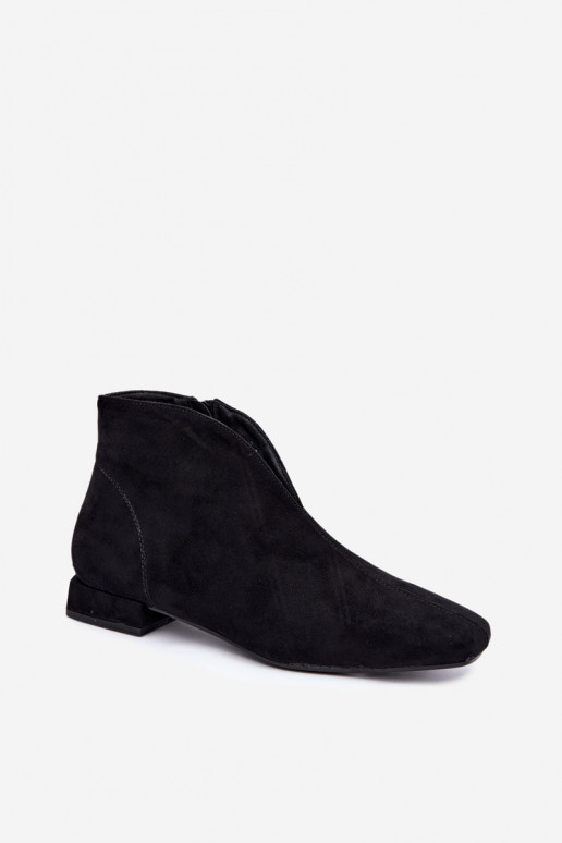 Botins pretos baixos Cut Out com saltos largos Canella