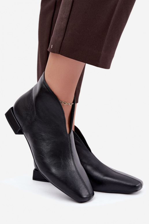 Botins pretos baixos Cut Out com saltos largos em couro sintético Canella