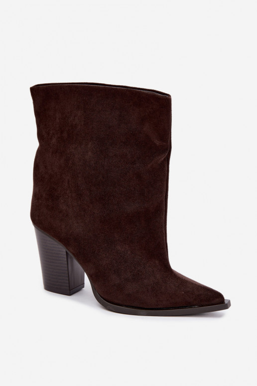 Botins femininos com bico fino na cor chocolate Hileta