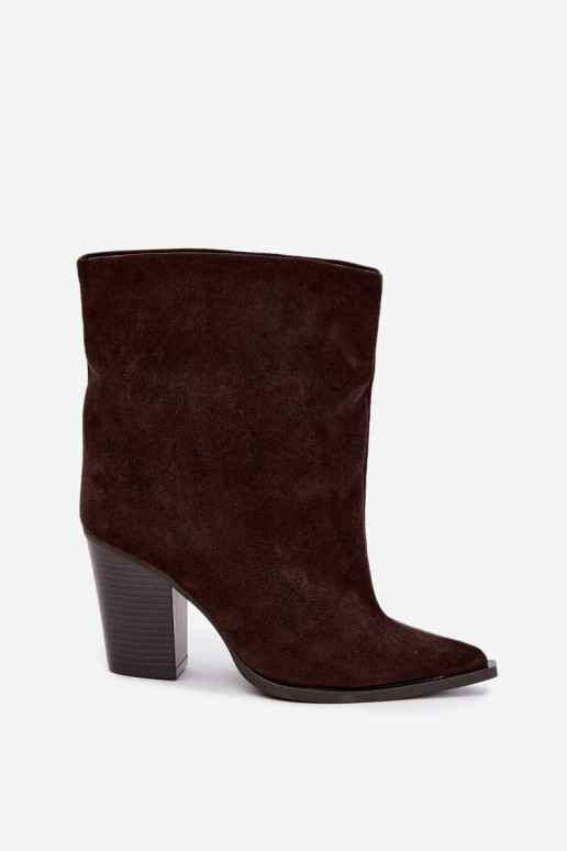 Botins femininos com bico fino na cor chocolate Hileta