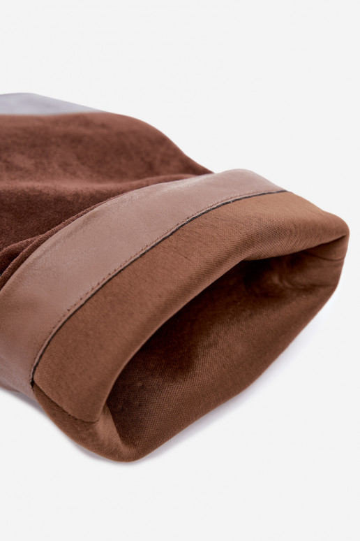 Botins castanhos enrugados slip-on em salto bloco Cazela