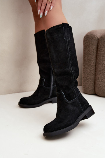 Botas pretas de camurça isoladas Ashmere