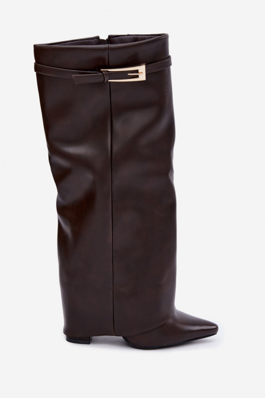 Botas de camurça cor chocolate com saltos e fivelas Amrie