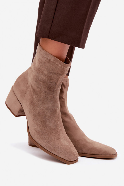Botins femininos com salto tipo Klocek na cor caqui Rosley