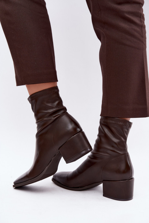 Botins femininos com salto tipo Klocek em couro sintético na cor chocolate Rosley