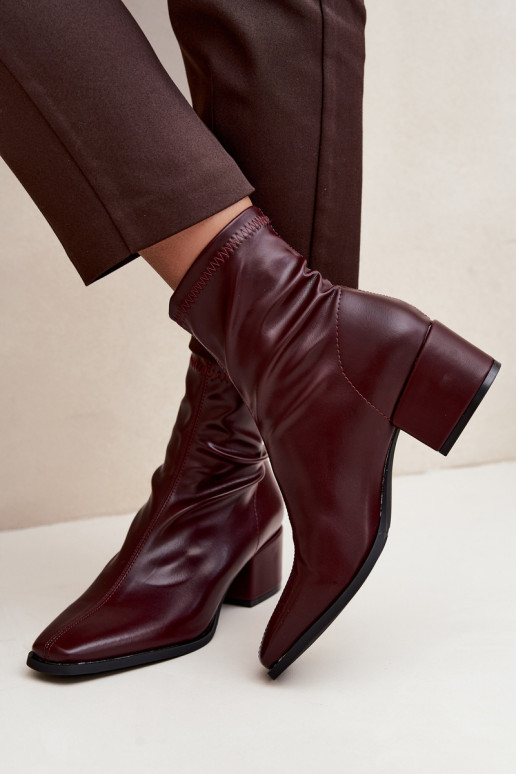 Botins femininos com salto tipo Klocek em couro sintético na cor bordô Rosley