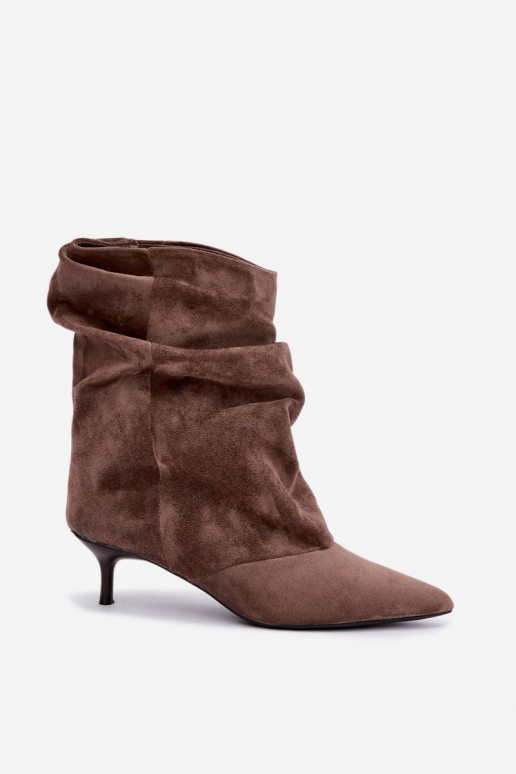 botins slouchy com salto na cor caqui Farren