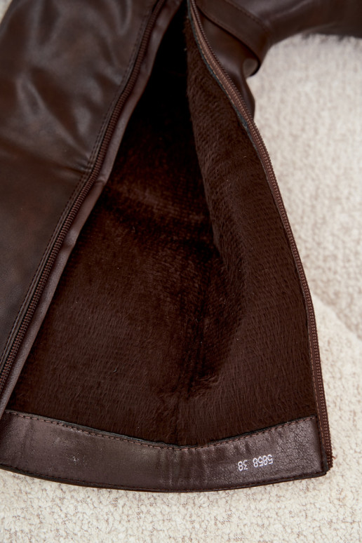 botas longas femininas com fivelas na cor chocolate Elland