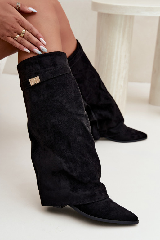 botas altas femininas com cano costurado em salto baixo de camurça sintética em preto Gisellea