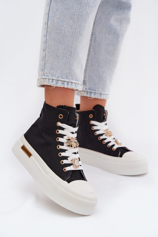 Sapatos casuais pretos com plataforma e fivelas Gracella