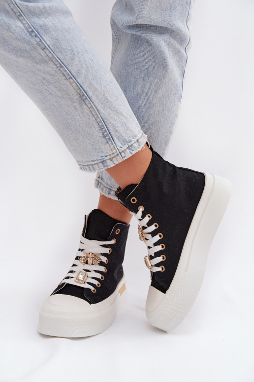 Sapatos casuais pretos com plataforma e fivelas Gracella