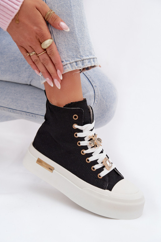 Sapatos casuais pretos com plataforma e fivelas Gracella