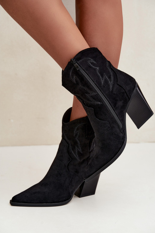 Botins de estilo cowboy para mulheres com saltos na cor preta Berella