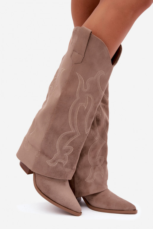 Botas longas de estilo cowboy com salto e cano costurado na cor caqui Irella