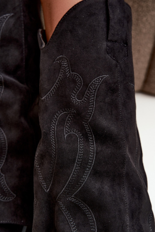 Botas longas de estilo cowboy com salto e cano costurado na cor preta Irella
