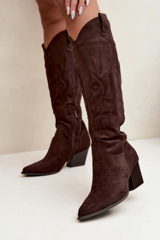 Botins de cor chocolate estilo cowboy com saltos Glenor
