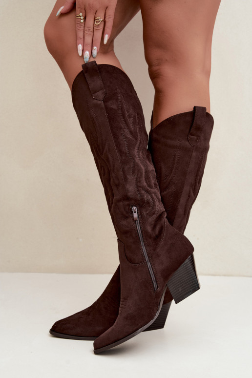 Botins de cor chocolate estilo cowboy com saltos Glenor