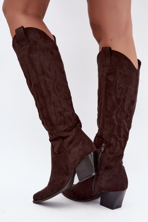 Botins de cor chocolate estilo cowboy com saltos Glenor