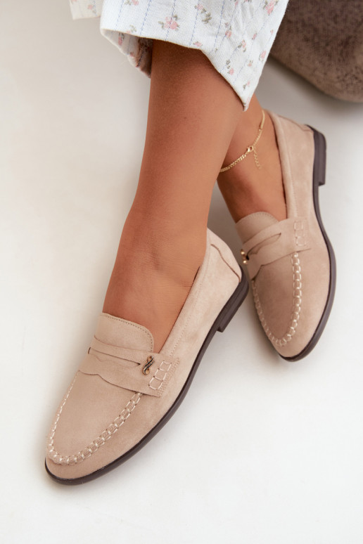 mocassins femininos com detalhes decorativos na cor areia Treya