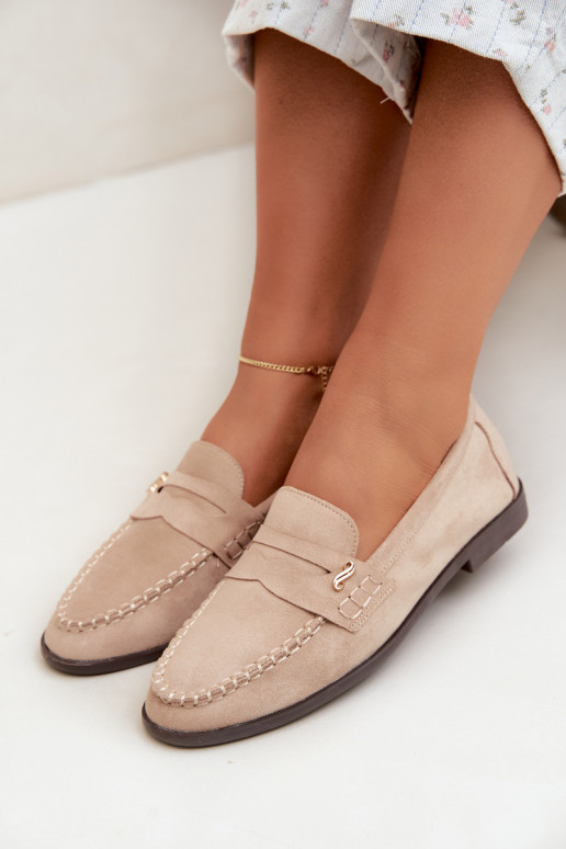 mocassins femininos com detalhes decorativos na cor areia Treya