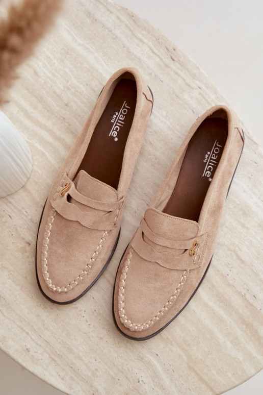 mocassins femininos com detalhes decorativos na cor areia Treya
