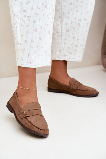 mocassins femininos com detalhes decorativos na cor castanha Treya